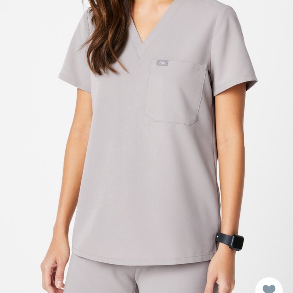 NWT XS Figs Slate Catarina One Pocket scrub top